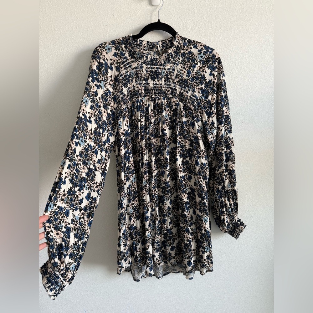 FREE PEOPLE
Flowers In Her Hair Smock
Detail Tunic Top - Picture 3 of 6